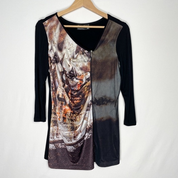 Tango Mango black sz. S geometric patterned top with zipper and mesh details - Picture 7 of 7